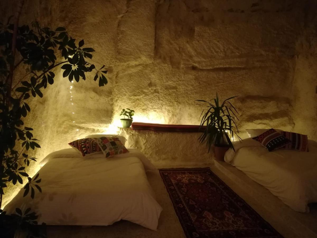 7 Caves Hotel Al Jāyah Екстериор снимка