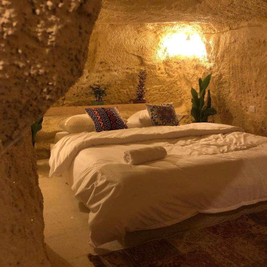 7 Caves Hotel Al Jāyah Екстериор снимка