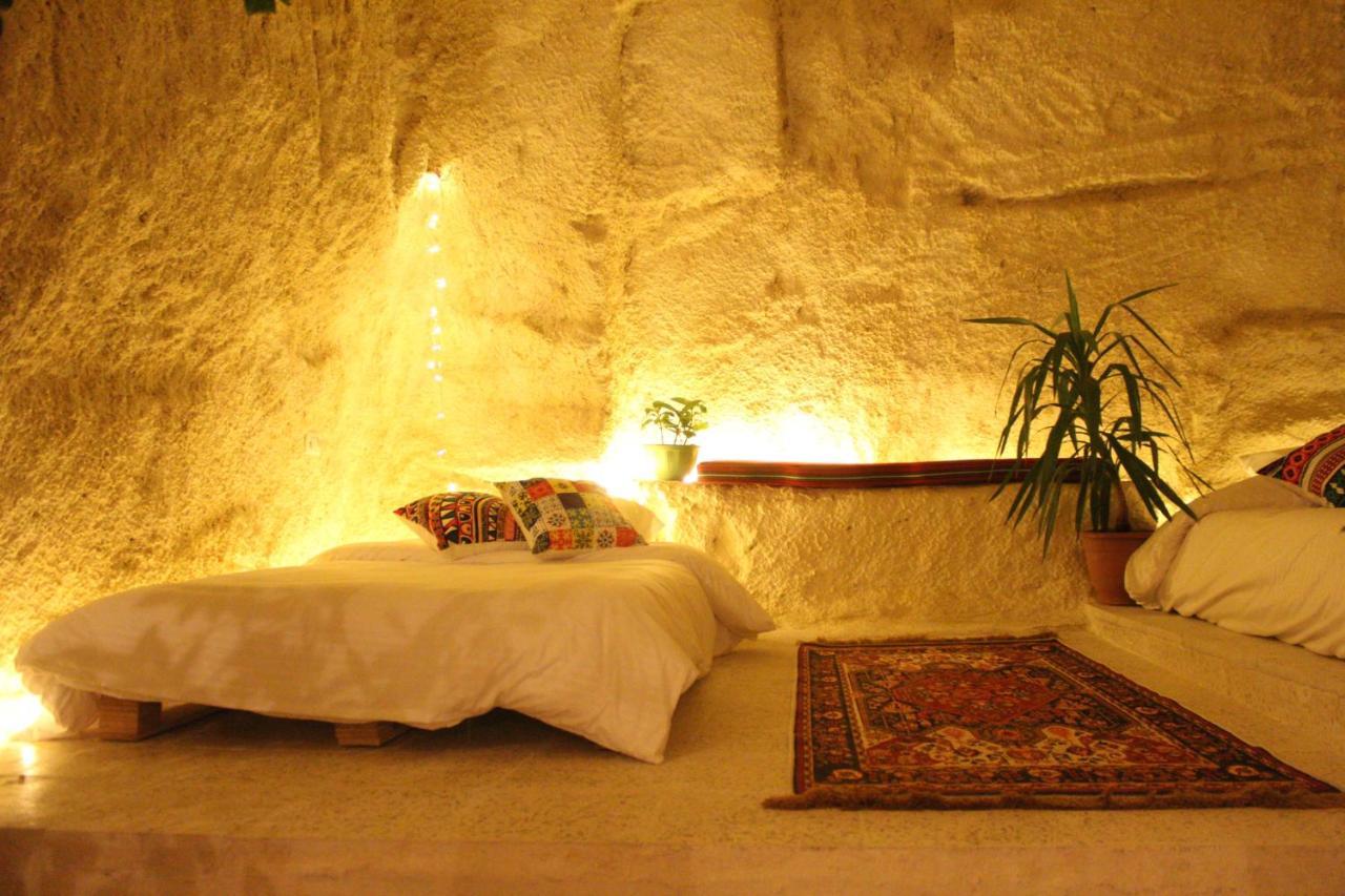 7 Caves Hotel Al Jāyah Екстериор снимка